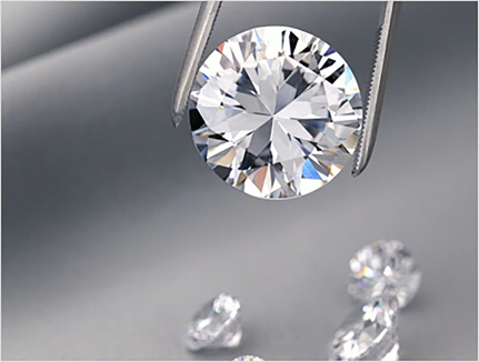 Crushed ice cut moissanite stone