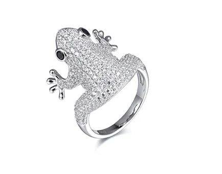 Frog pave animal ring