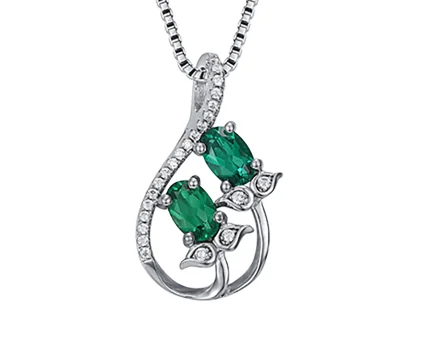 Emerald leaf flower pendant